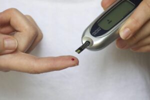 脂肪吸引がお腹に与える糖尿病への影響とは？