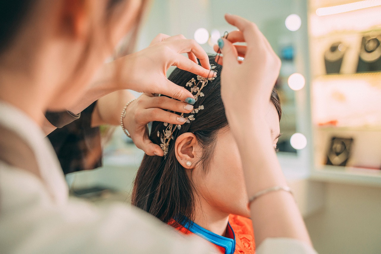 お腹の脂肪吸引予約前に必要な物は何ですか？